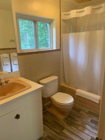 Gaines Pine Creek Motel & Campsites מראה חיצוני תמונה
